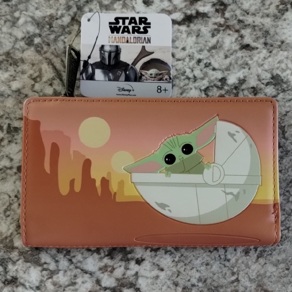 Star Wars Mandalorian Wallet with Baby Yoda Design